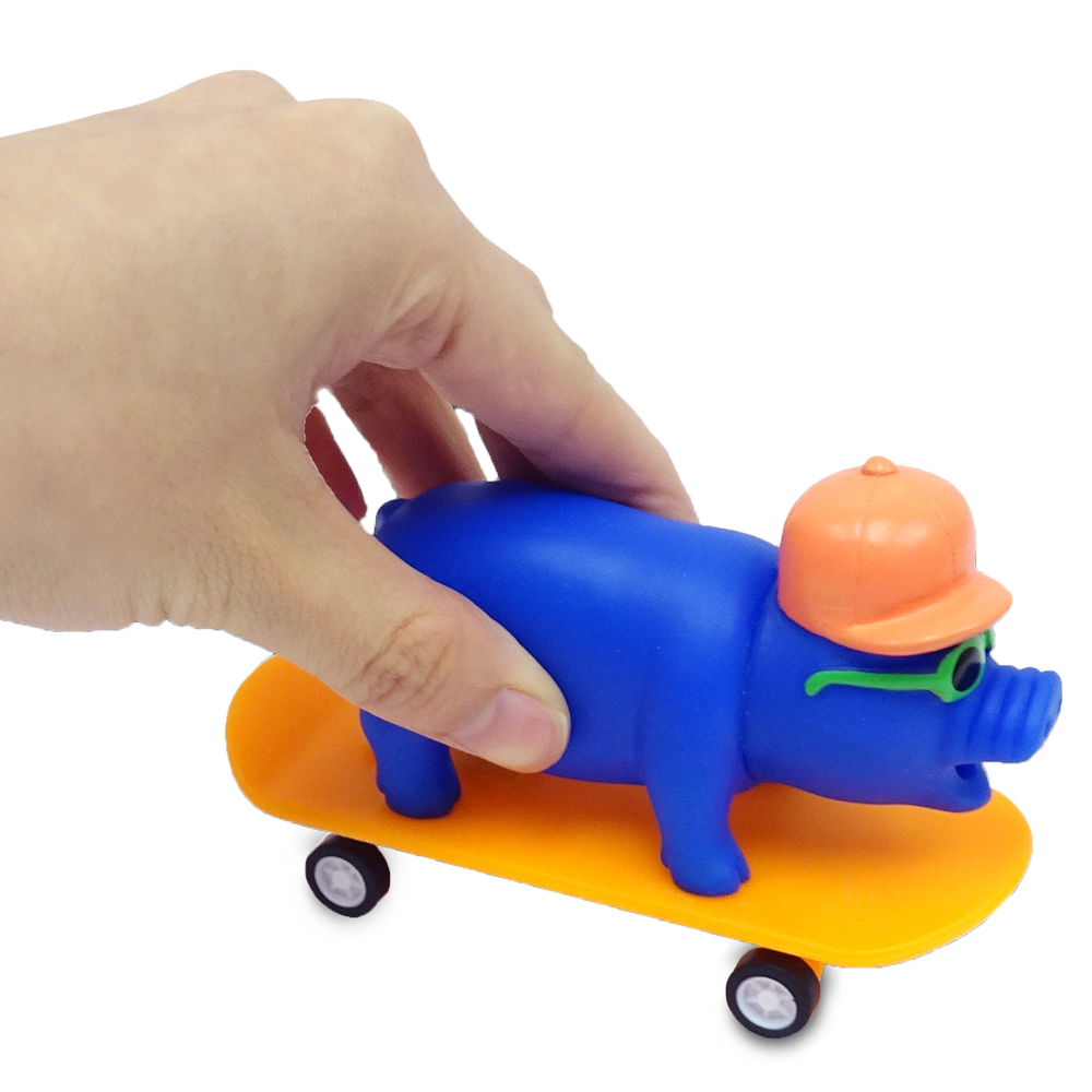 Squeeze Me Skate Piggie - Mini