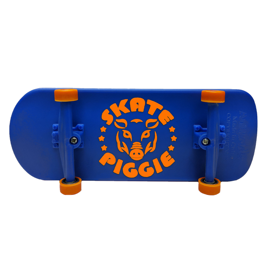 Squeeze Me Skate Piggie - Medium